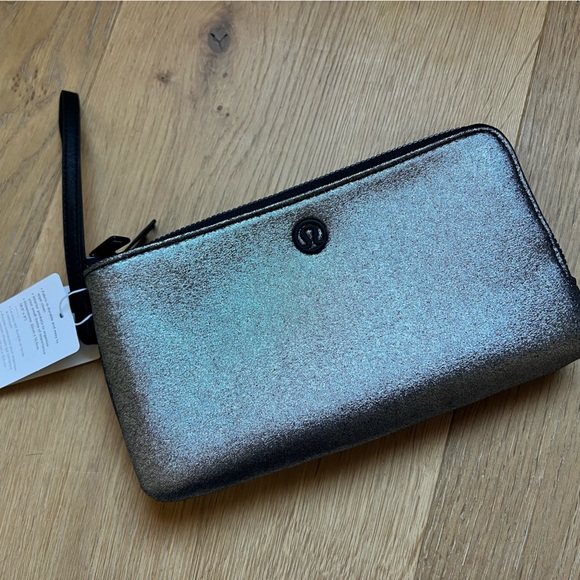 Lululemon double up pouch NWT - Picture 3 of 4